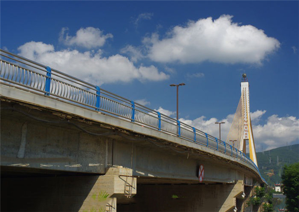 锡林郭勒304不锈钢桥梁护栏：安全、耐用与美观的完美结合