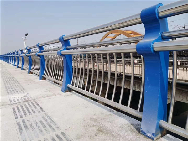 锡林郭勒304不锈钢复合管护栏的生产工艺揭秘